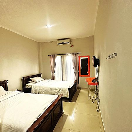 Hotel Warta Dua Denpasar  Exterior photo