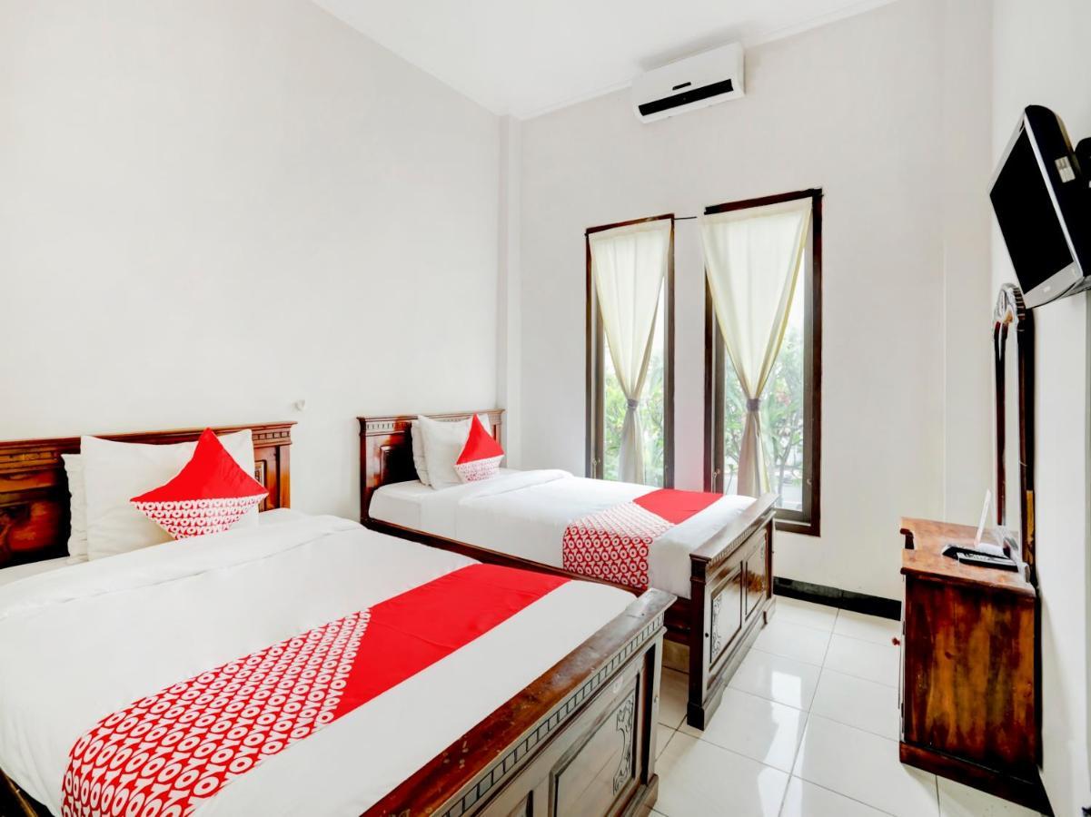 Hotel Warta Dua Denpasar  Exterior photo
