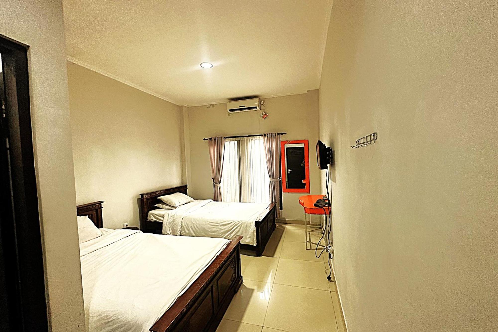 Hotel Warta Dua Denpasar  Exterior photo